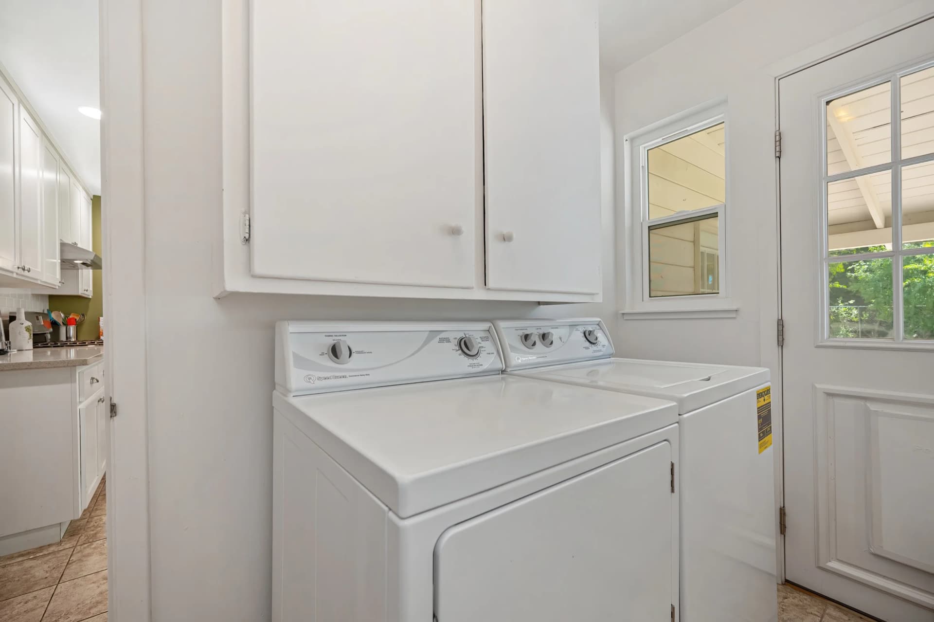 1704 Devonshire Rd Photo 12