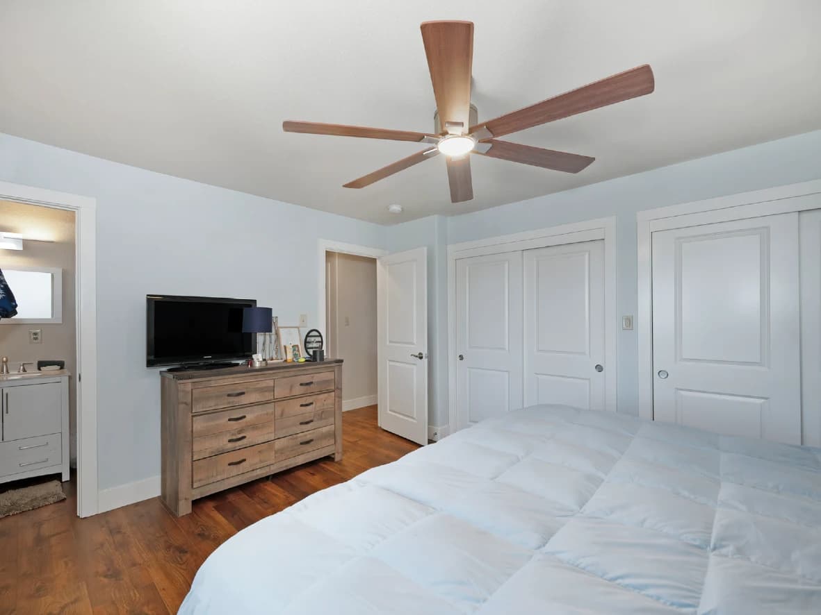 201 Poet Smith Dr Photo 3