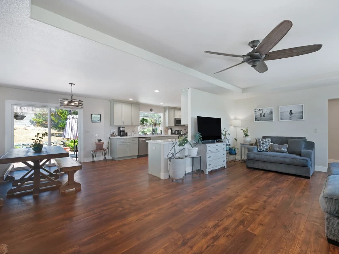 201 Poet Smith Dr Photo 7