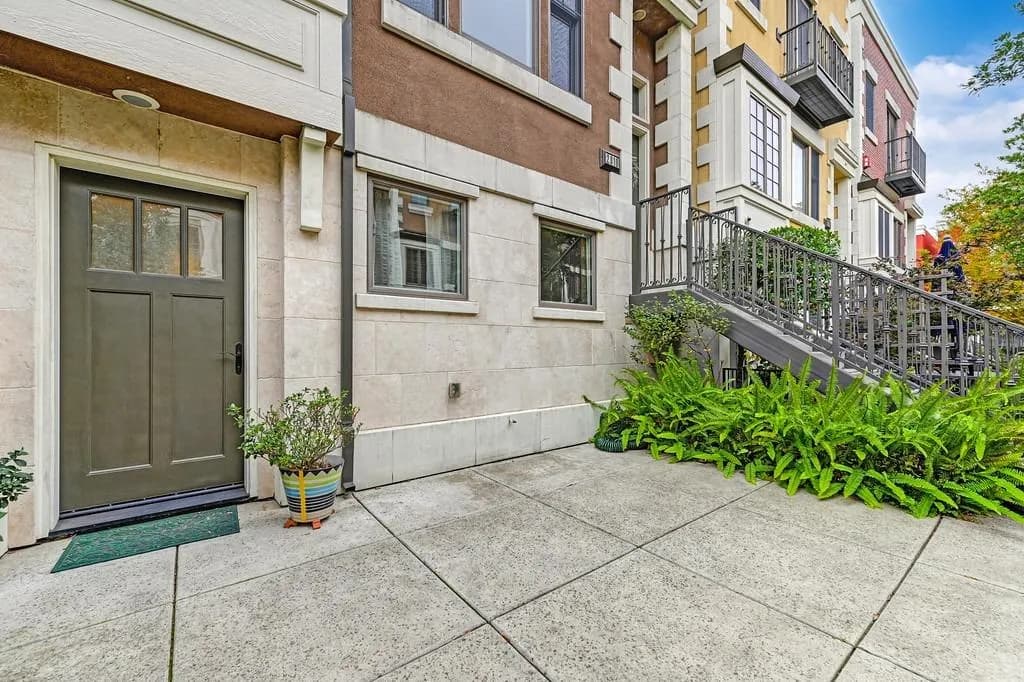 2010 Vizcaya Walk Photo 4