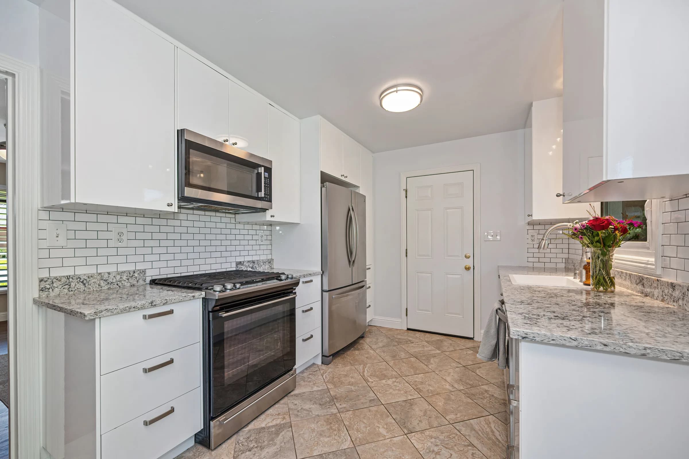 3231 St Mathews Dr Photo 5
