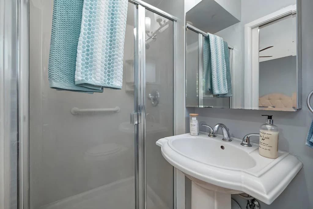 4624 McDonald Dr Photo 10