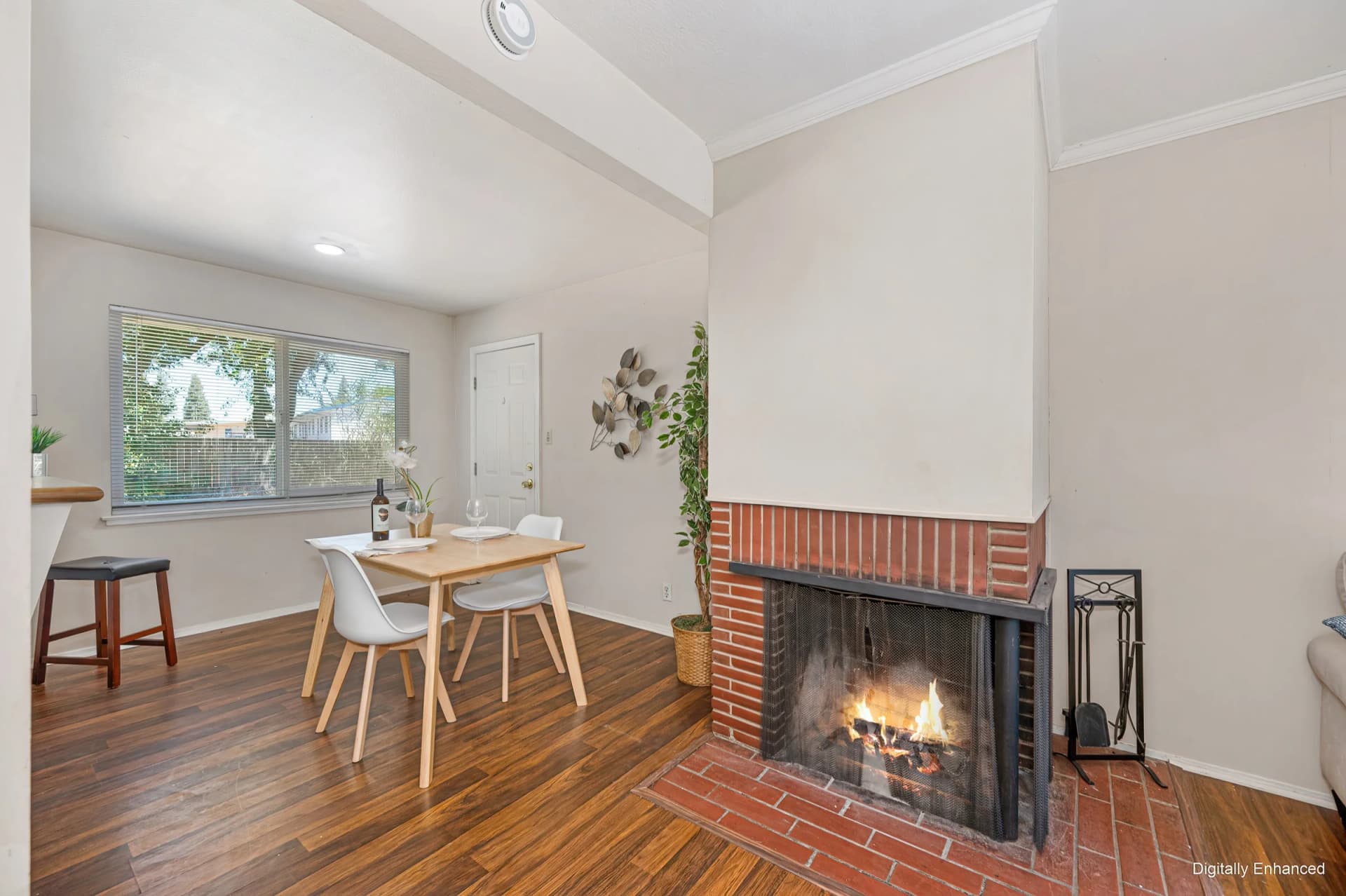 6305 Templeton Dr Photo 3