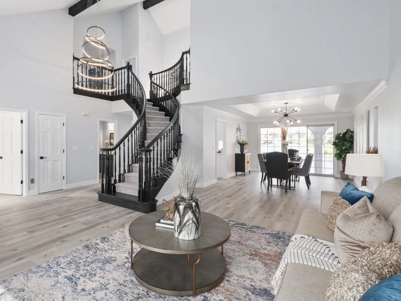 819 Cobble Cove Photo 3