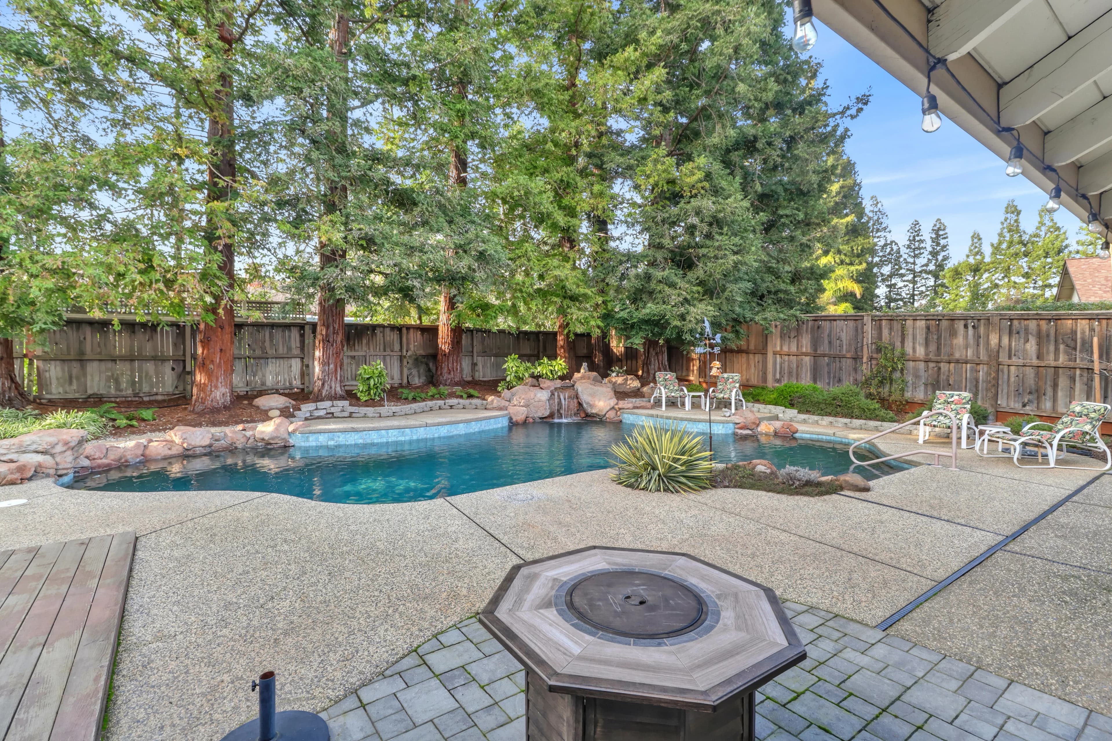 115 Canyon Rim Dr Photo 7