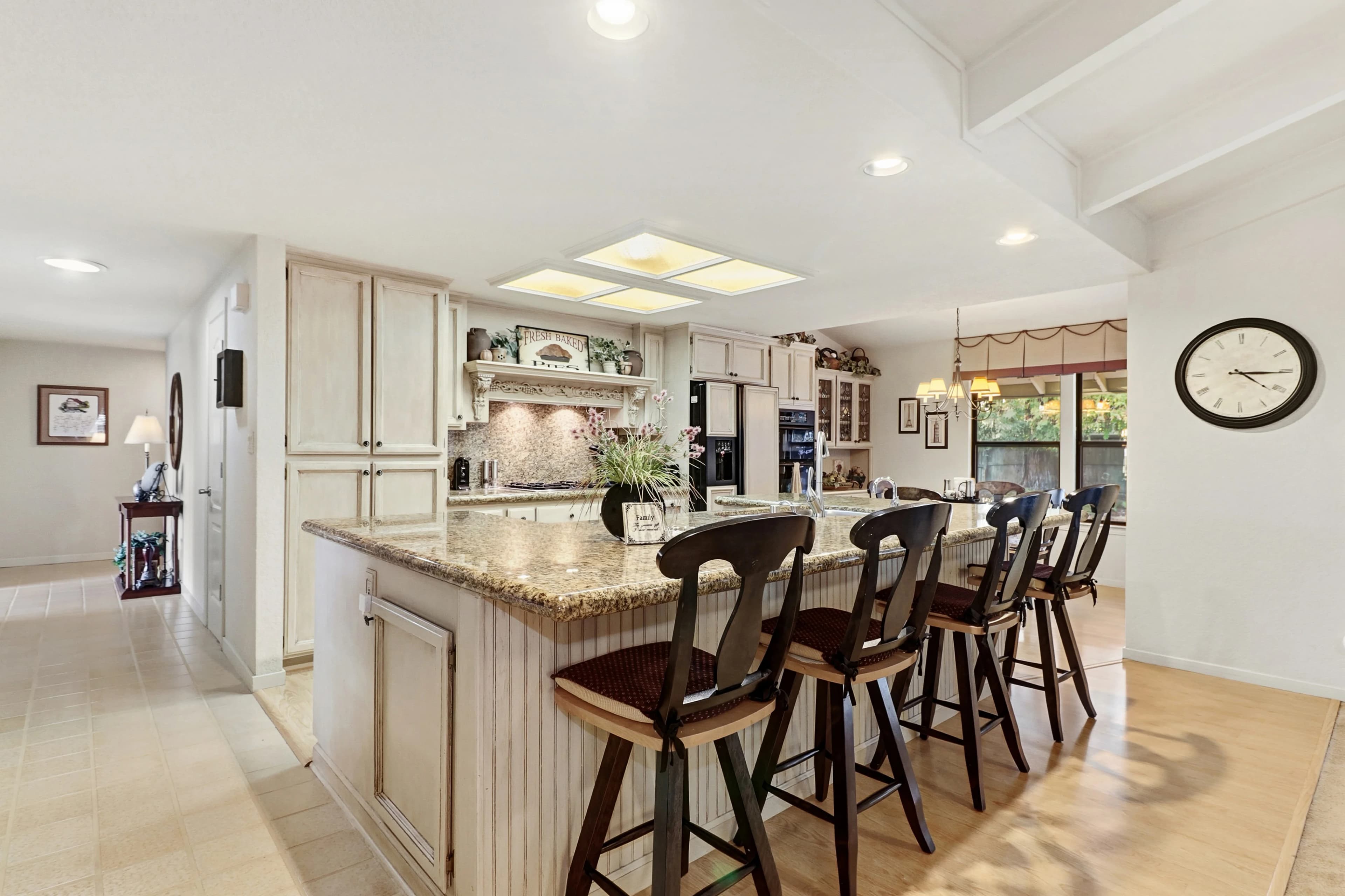 115 Canyon Rim Dr Photo 5