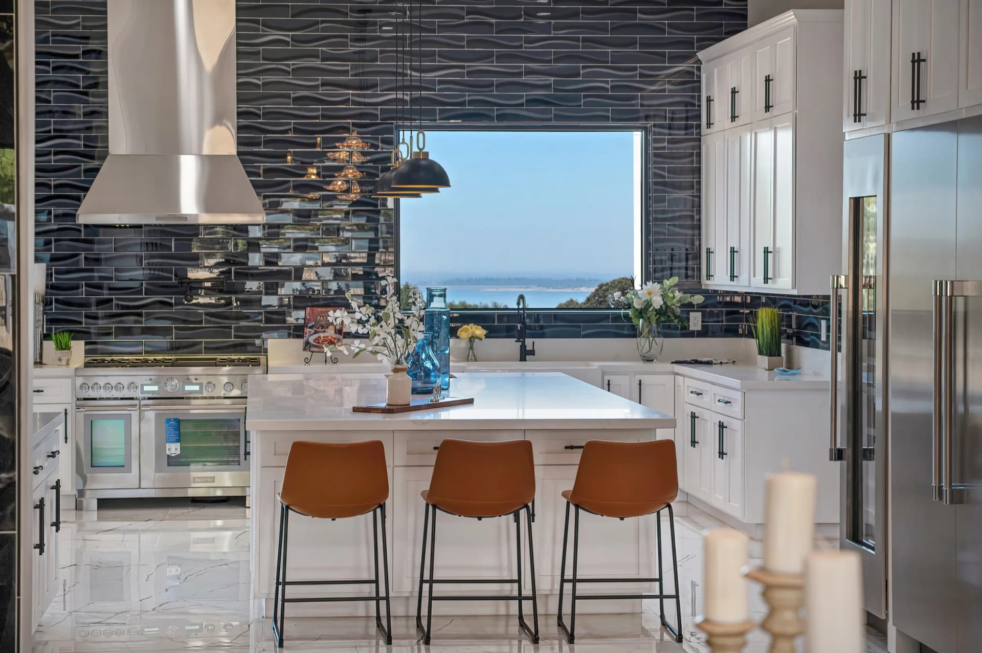 Kitchen and lake view at Green Springs