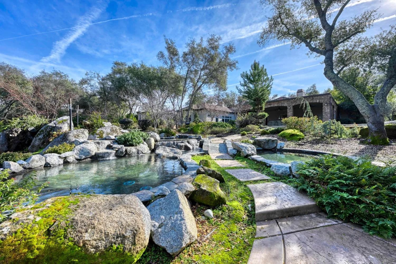 5748 Avenida Robles Photo 18