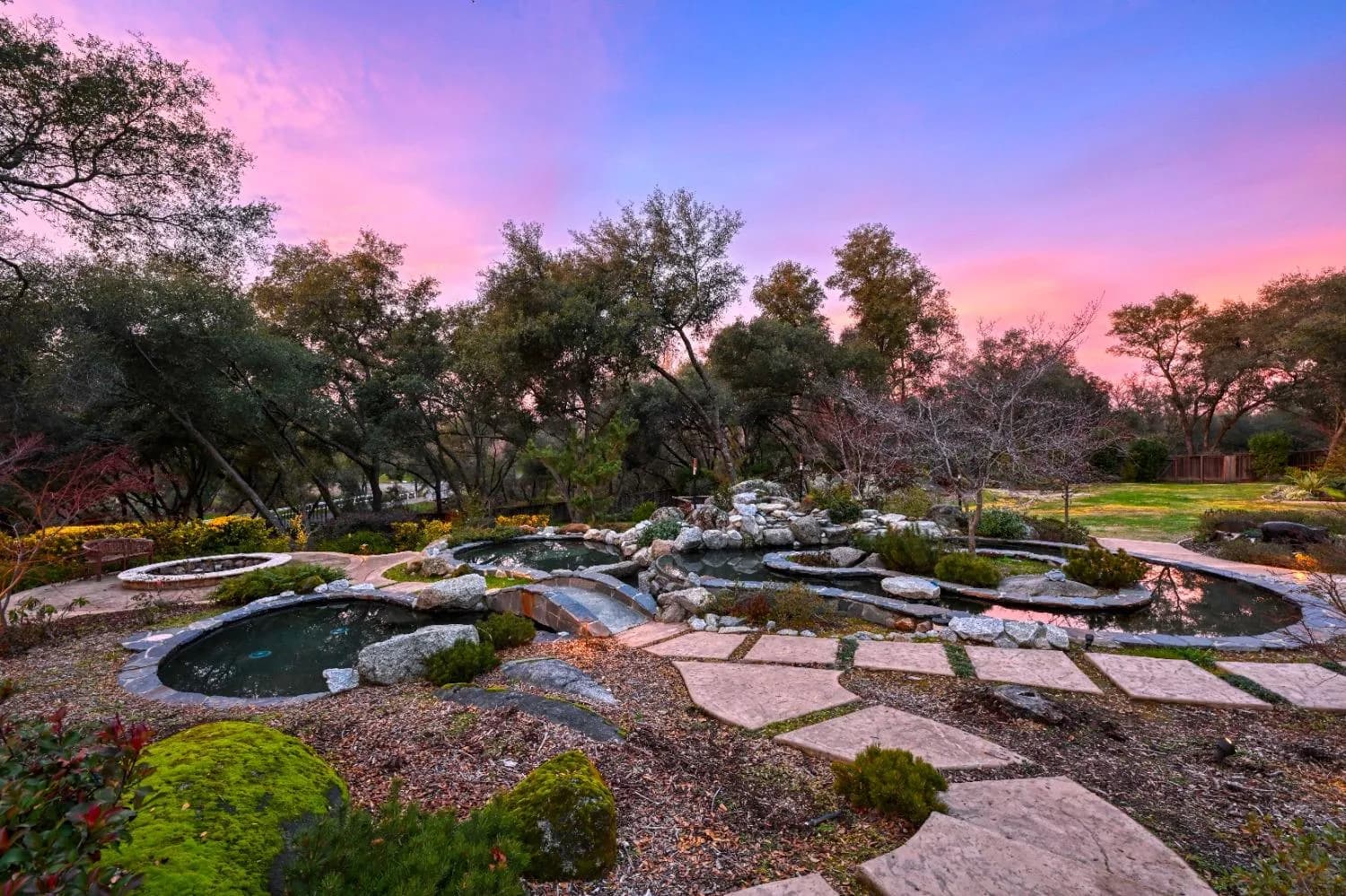 5748 Avenida Robles Photo 17