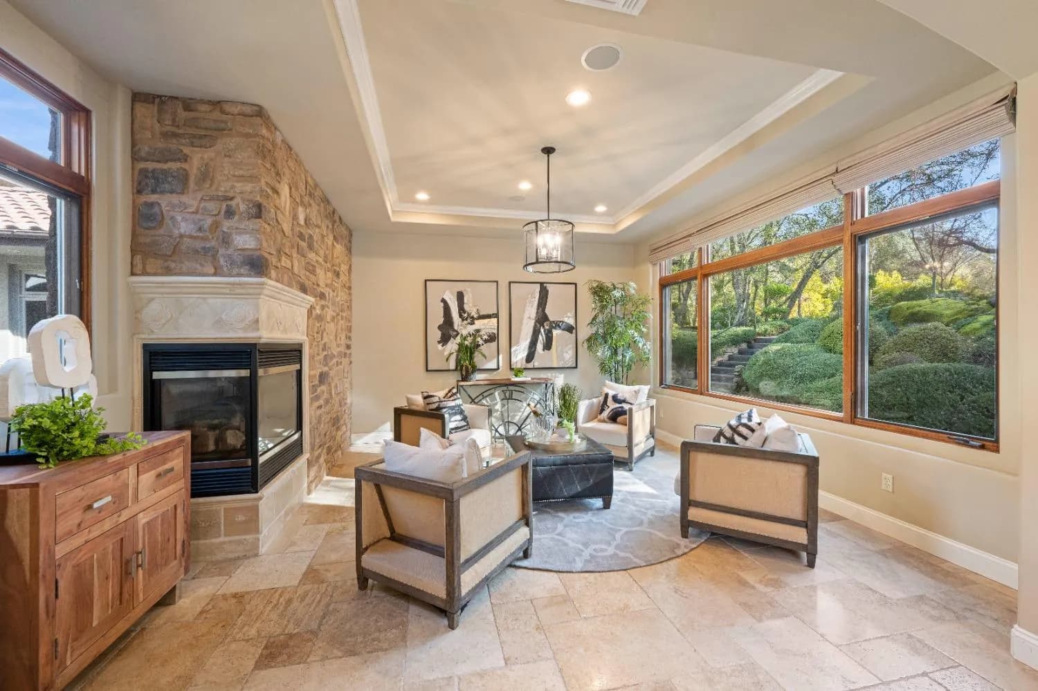 5748 Avenida Robles Photo 8