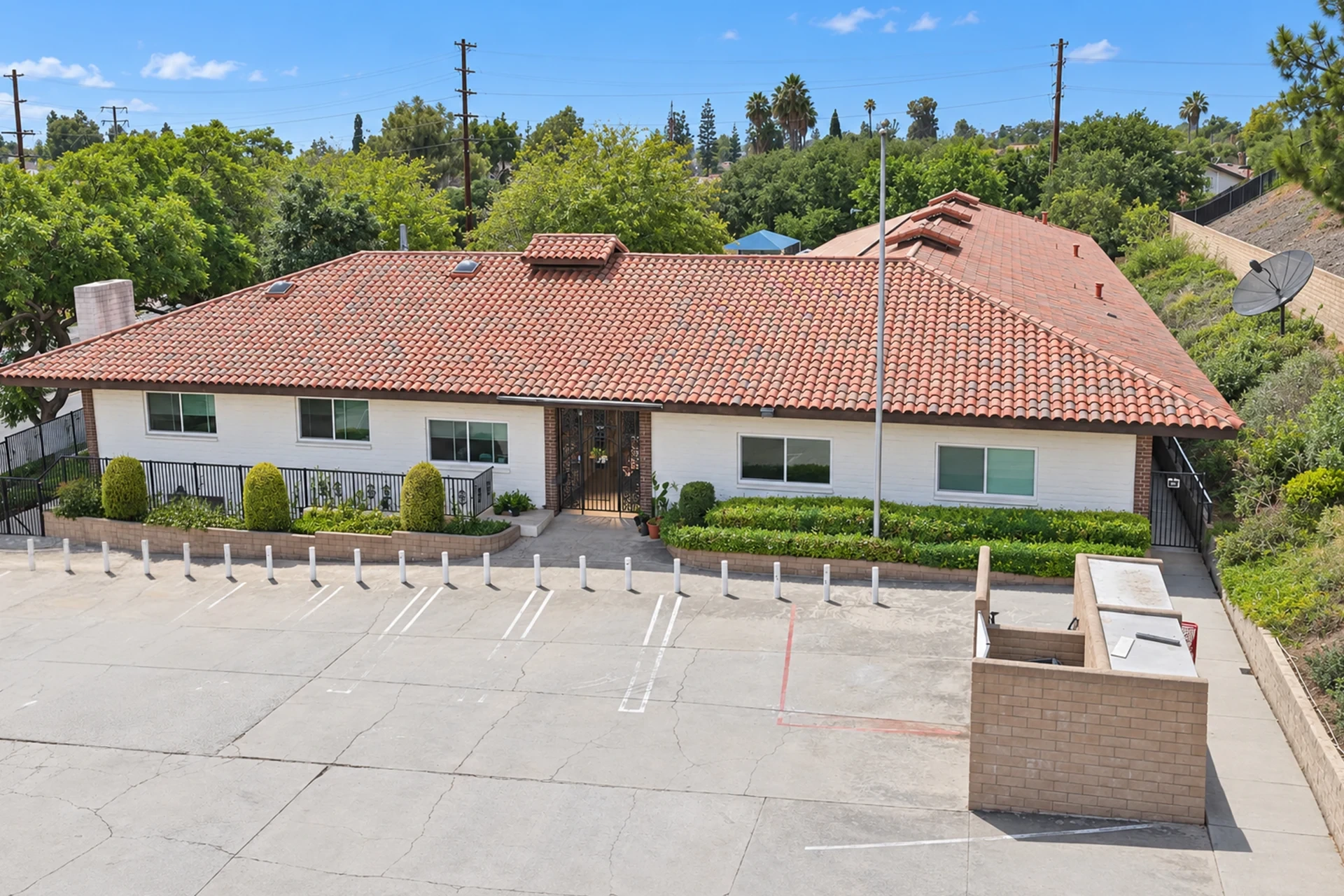 19901 Yorba Linda Boulevard